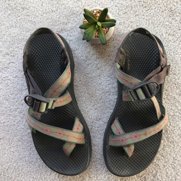 chaco sandals vibram sole
